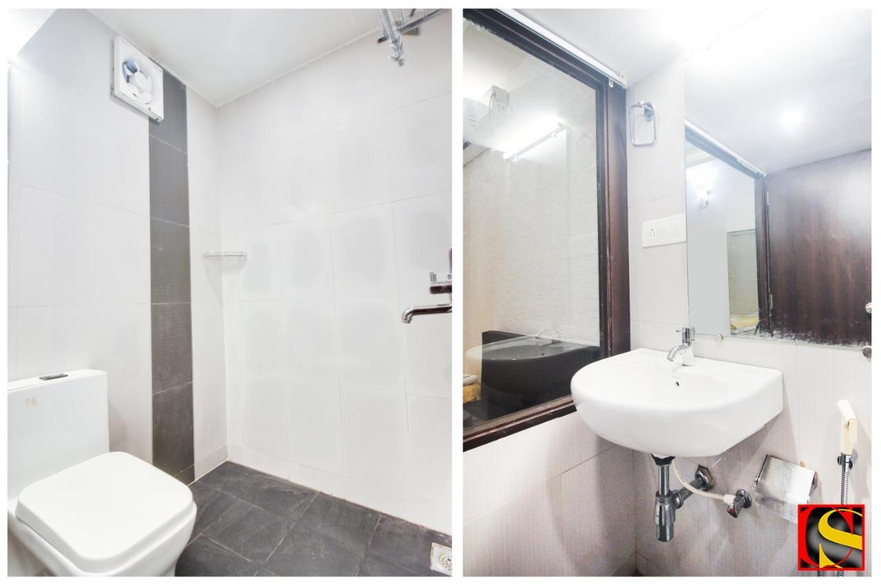 Candolim Sands Hotel Bagian luar foto